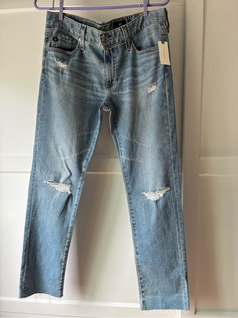 NWT AG Anthropologie Nolan Relaxed Slim Ankle  Indigo Distressed Jeans